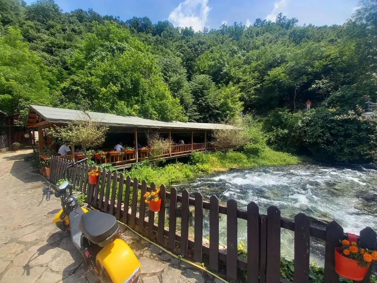 Villa Syri Kalter Saranda