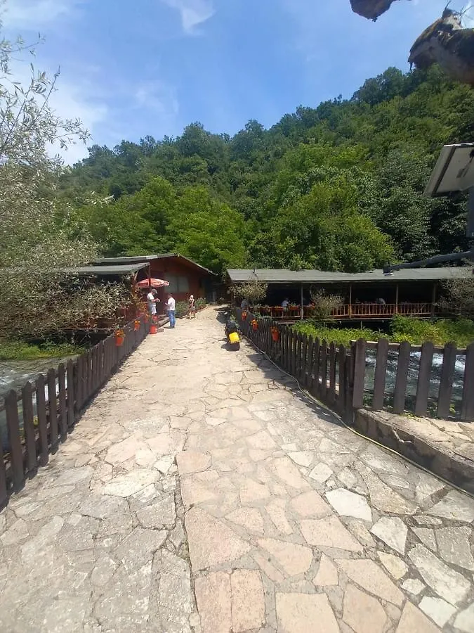 Villa Syri Kalter Saranda Domek alpejski